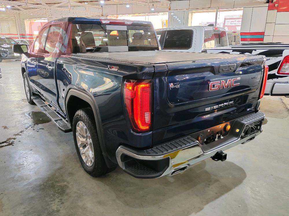 GMC Sierra